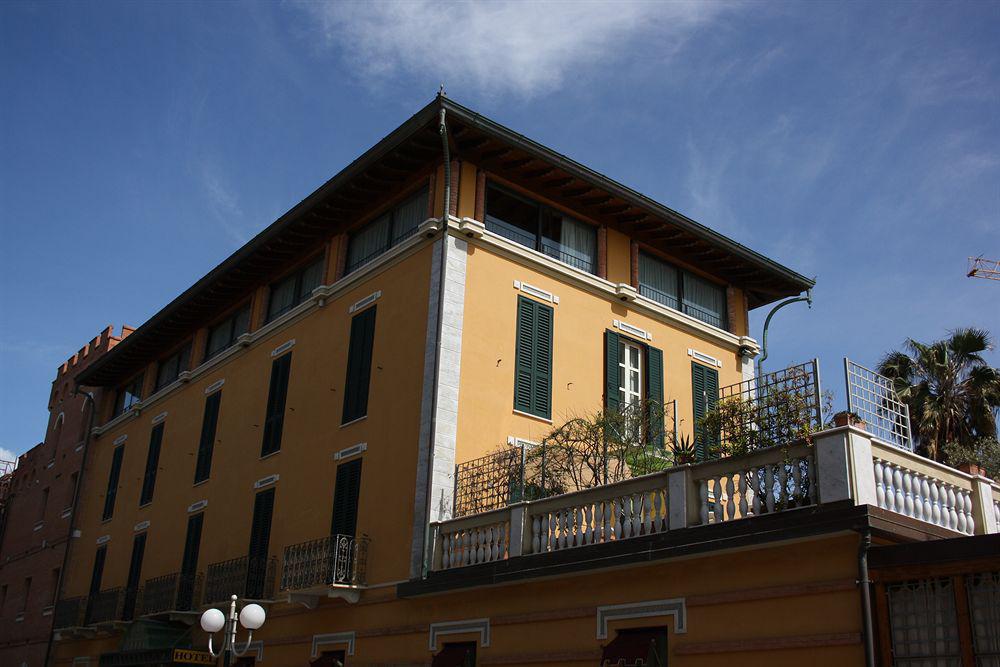 Hotel Regina Forte dei Marmi Exterior foto
